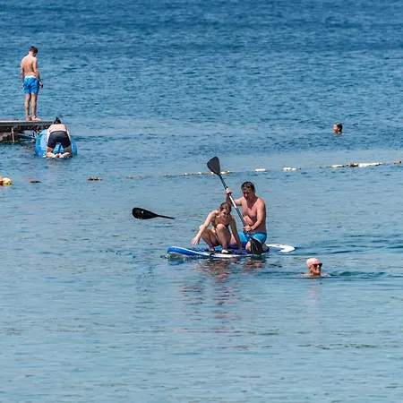 奥扎米拉露营地 假日公园