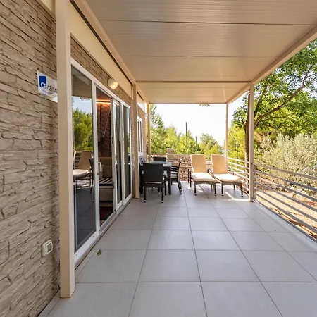 奥扎米拉露营地 假日公园 德拉格