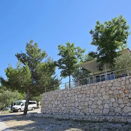 奥扎米拉露营地 德拉格